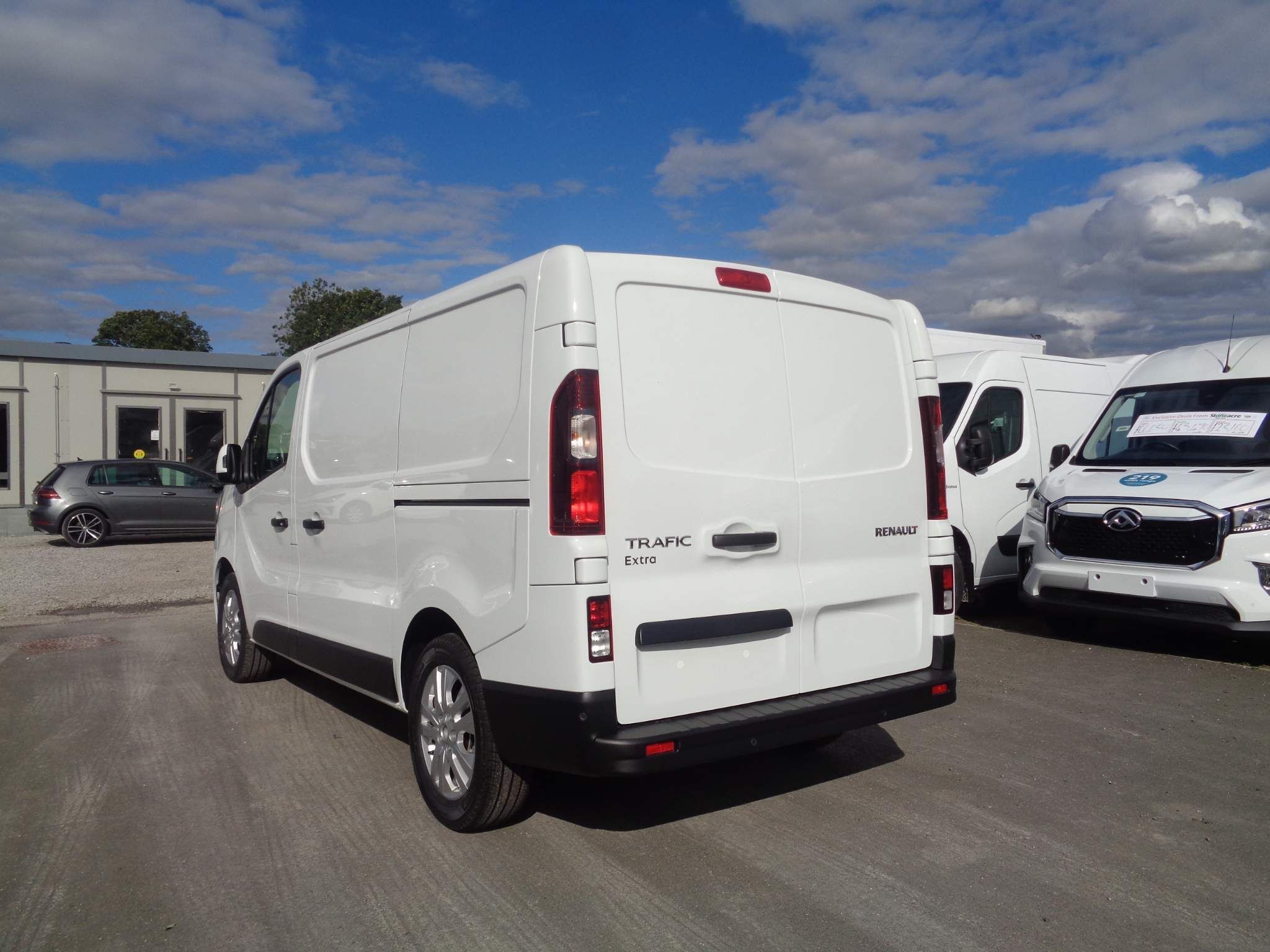 Renault Trafic Image 6