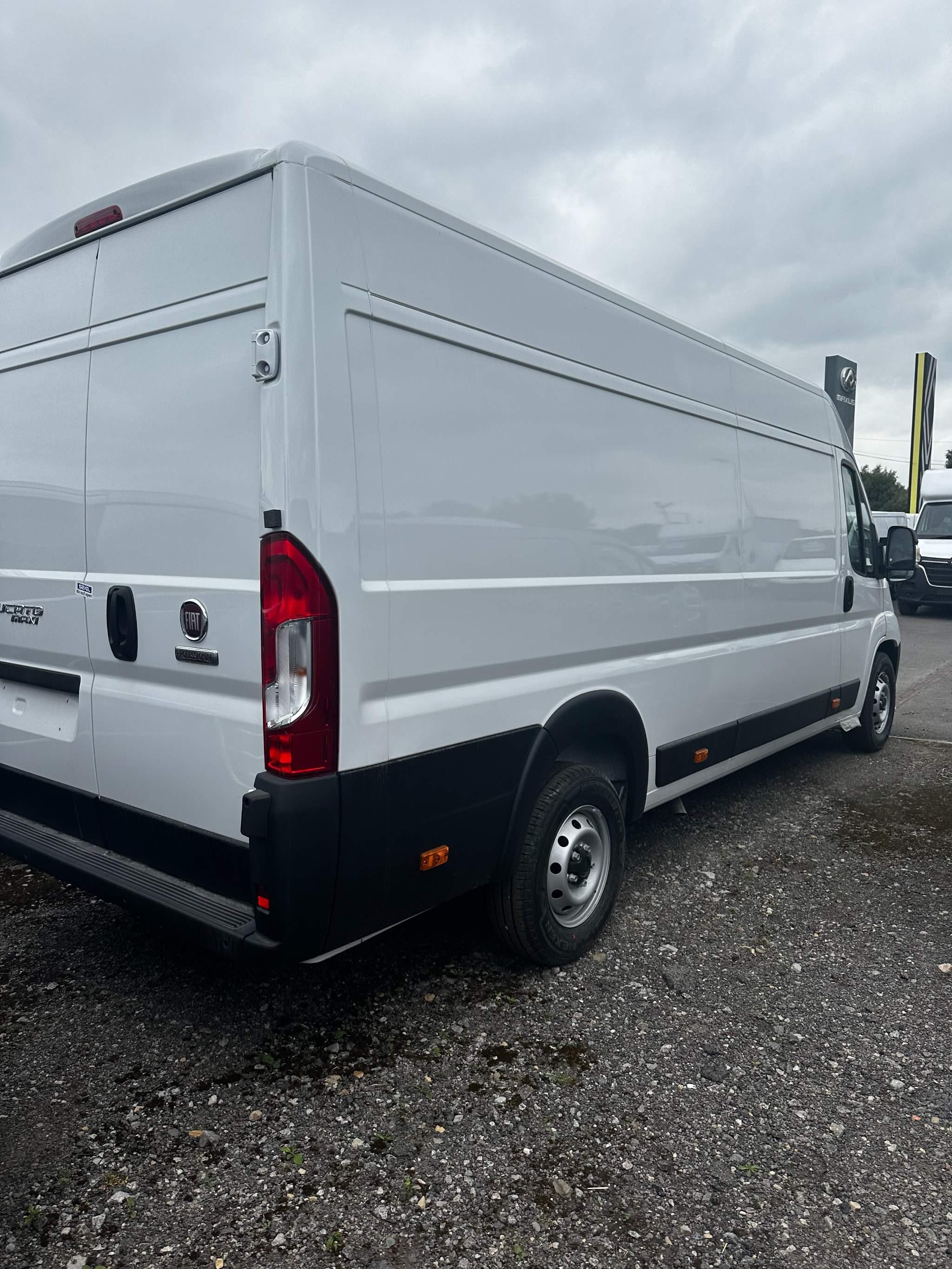 Fiat Ducato Panel Van Image 9