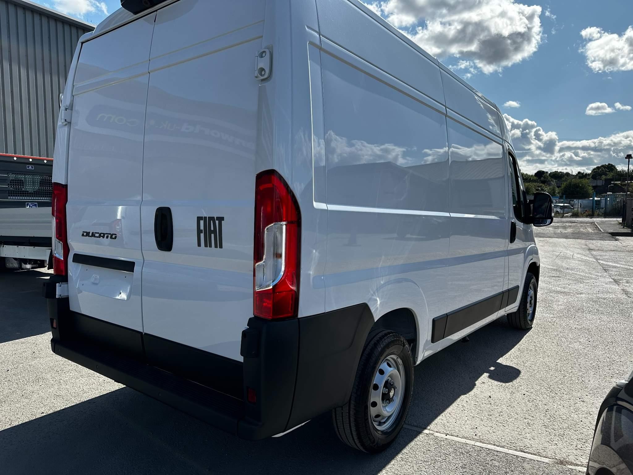 Fiat Ducato Panel Van Image 10