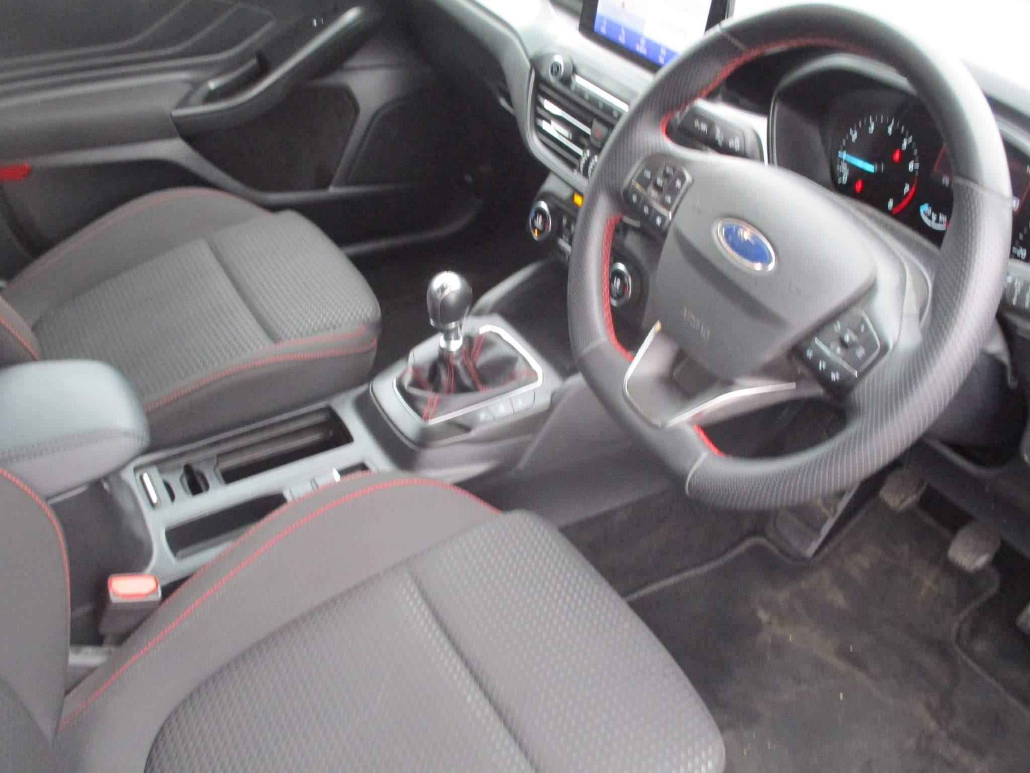 Ford Focus Image 10