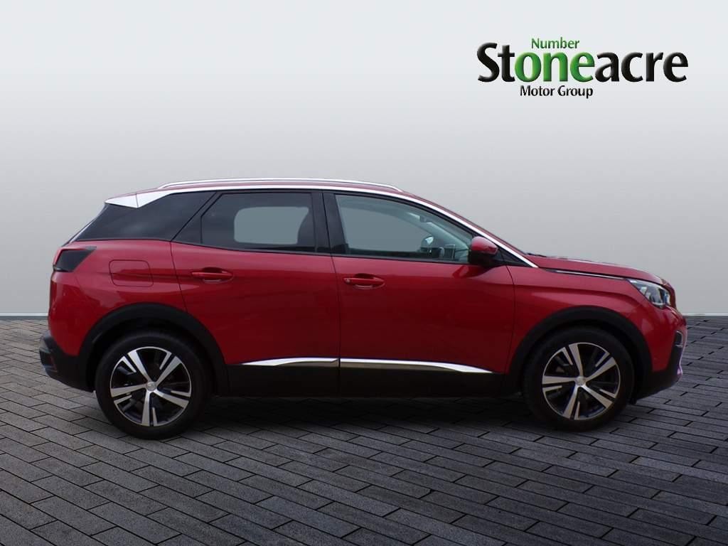 Peugeot 3008 Image 2