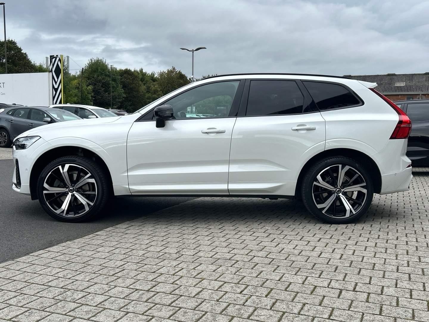 Volvo XC60 Image 8