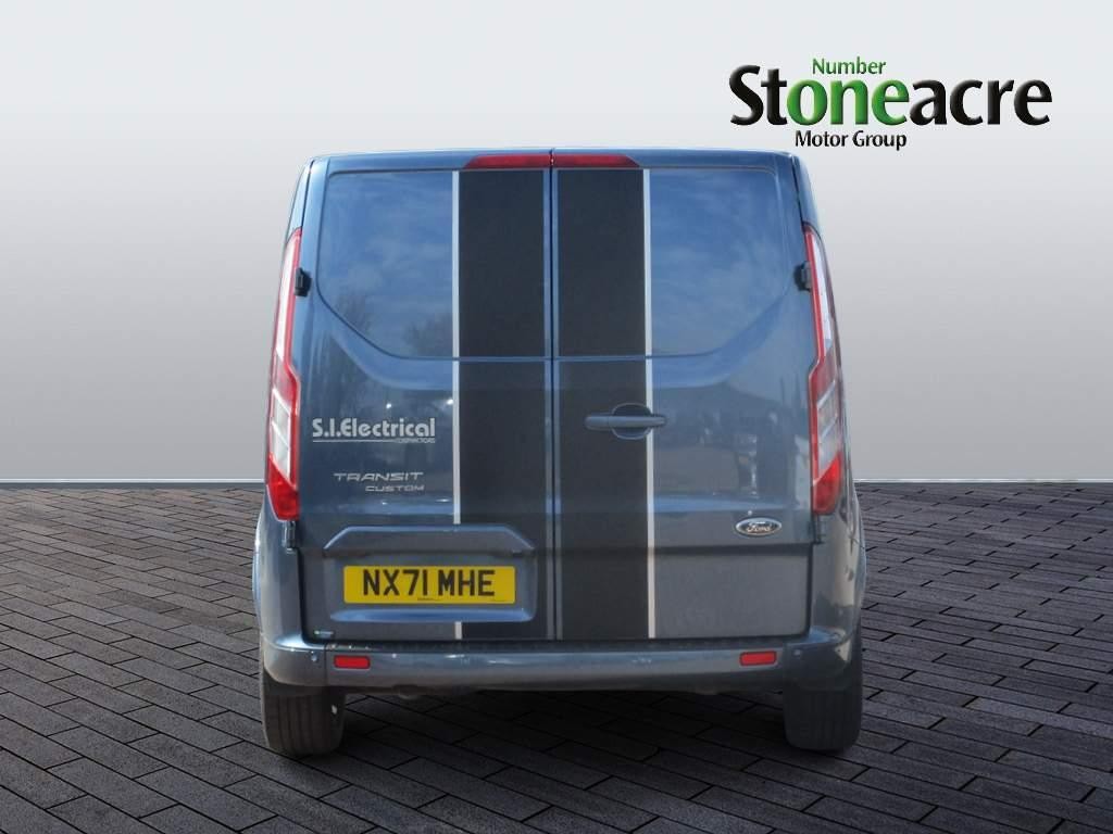 Ford Transit Custom Image 3