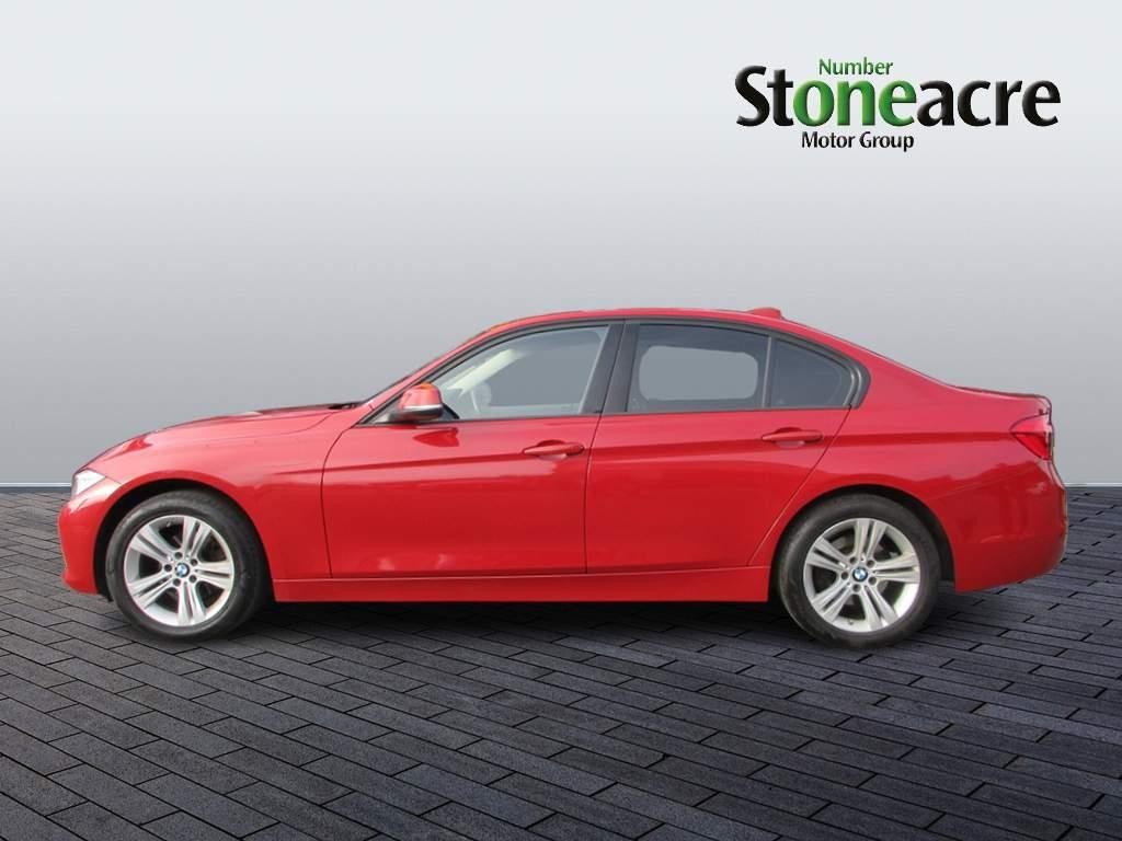 BMW 3 Series Image 3