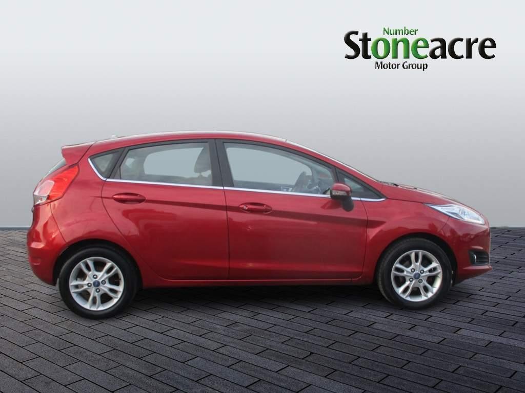 Ford Fiesta Image 2