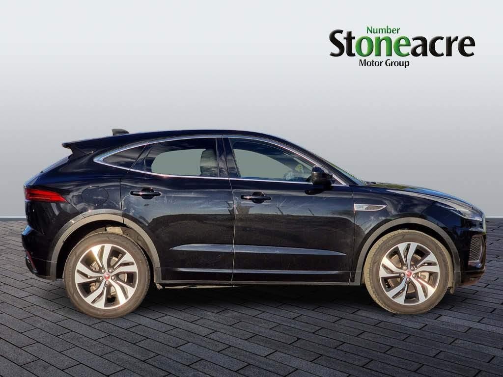 Jaguar E-Pace Image 16