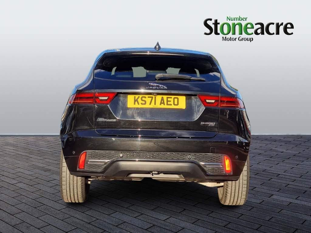 Jaguar E-Pace Image 19