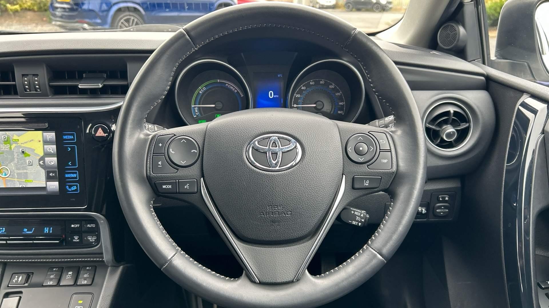 Toyota Auris Image 14