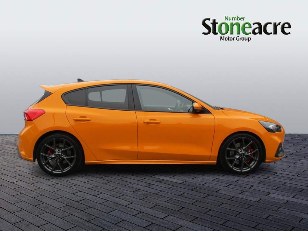 Ford Focus Image 2