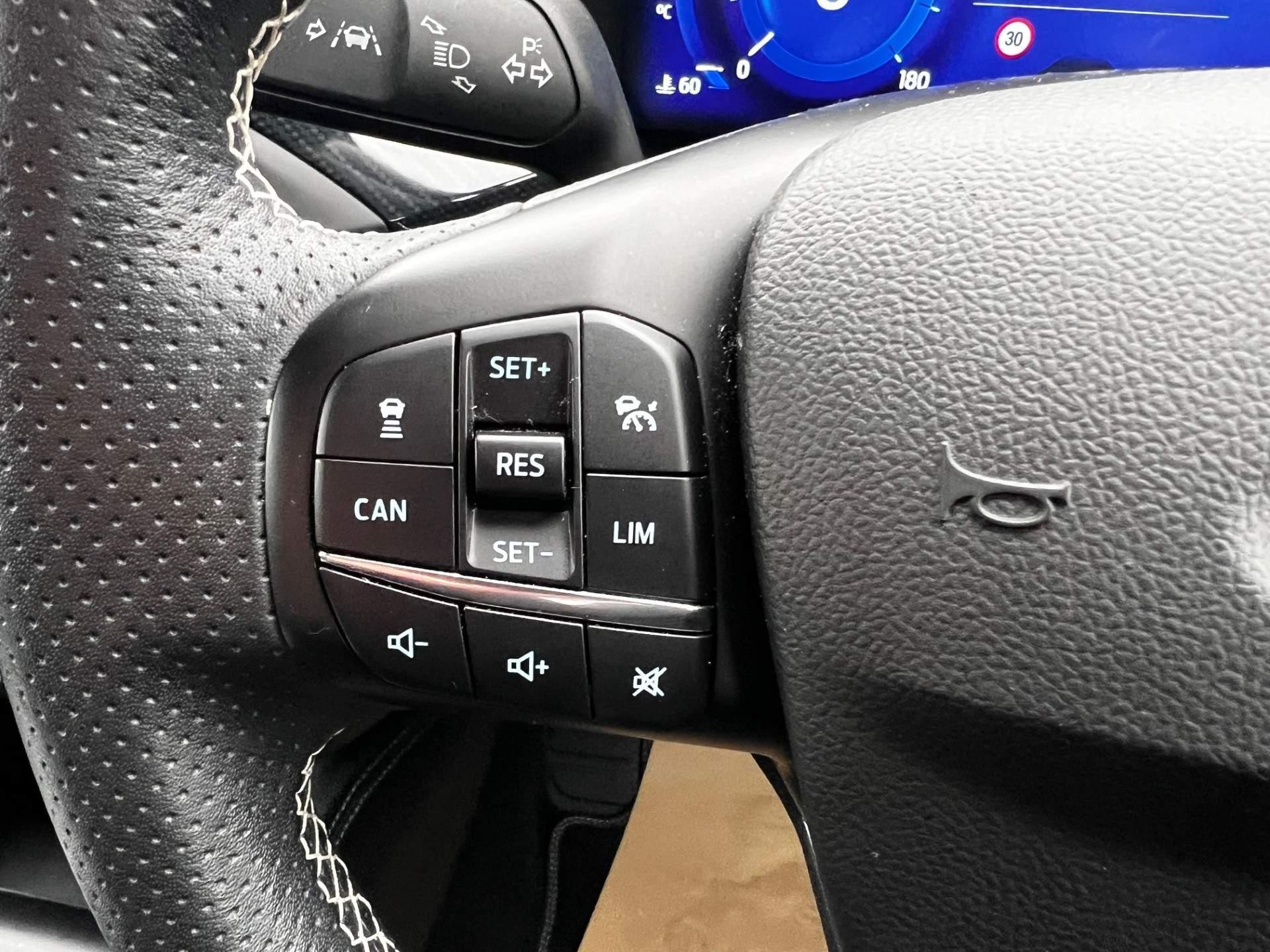 Ford Focus Image 33