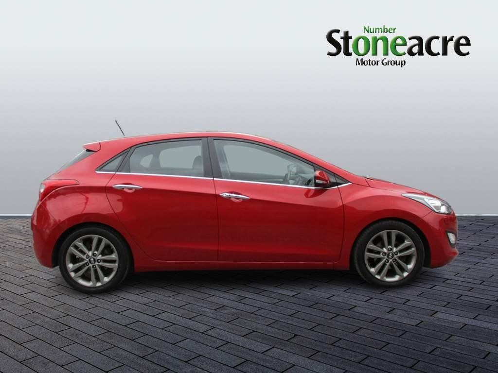 Hyundai i30 Image 2