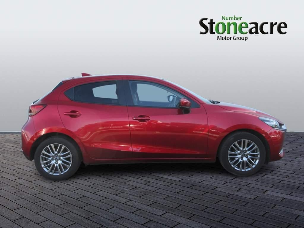 Mazda Mazda2 Image 2