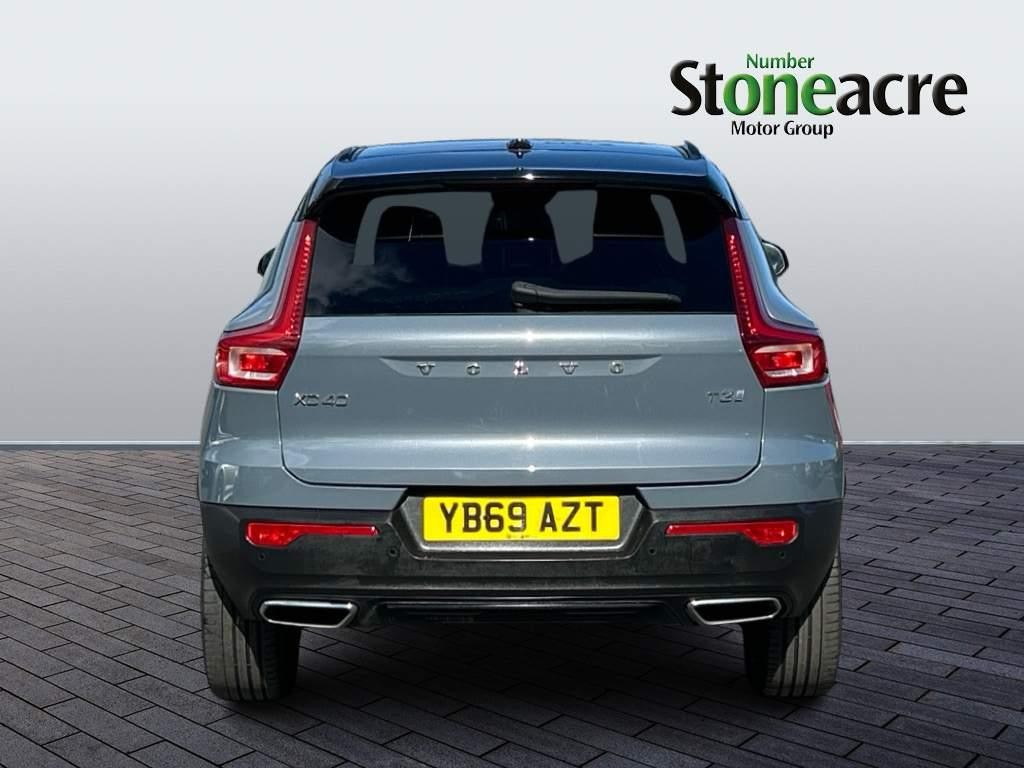 Volvo XC40 Image 4