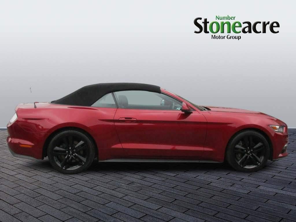 Ford Mustang Convertible Image 2