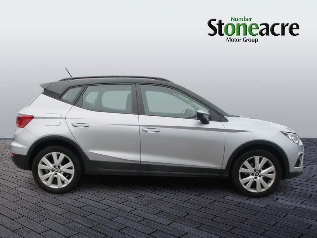 SEAT Arona Image 2