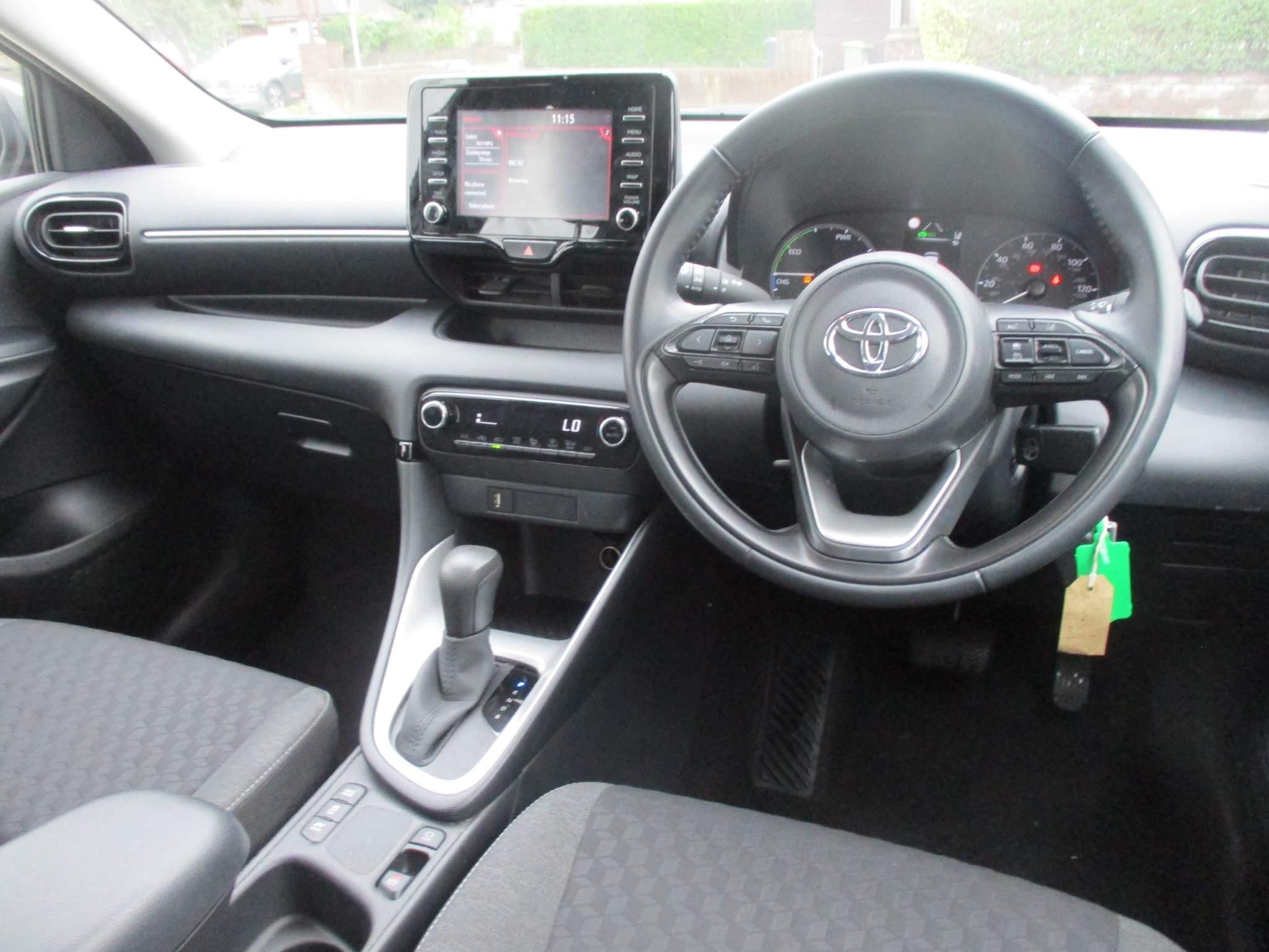 Toyota Yaris Image 15