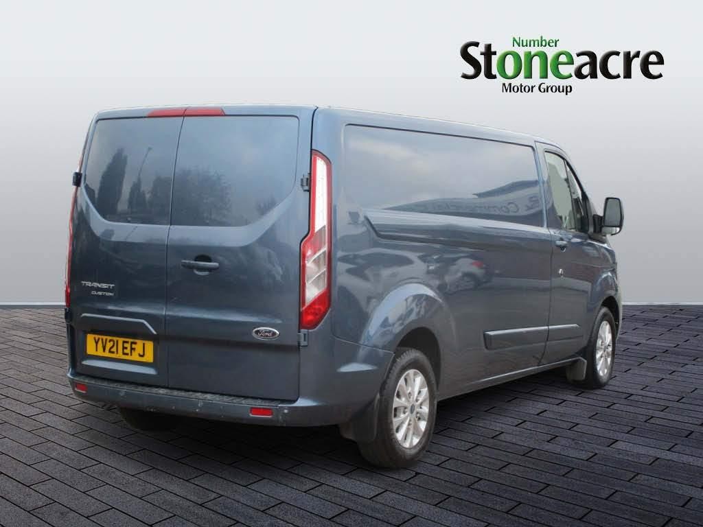 Ford Transit Custom Image 3