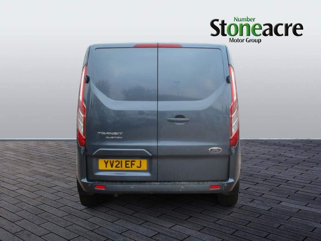 Ford Transit Custom Image 4