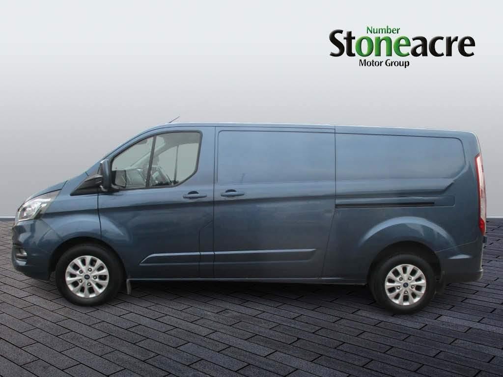 Ford Transit Custom Image 6