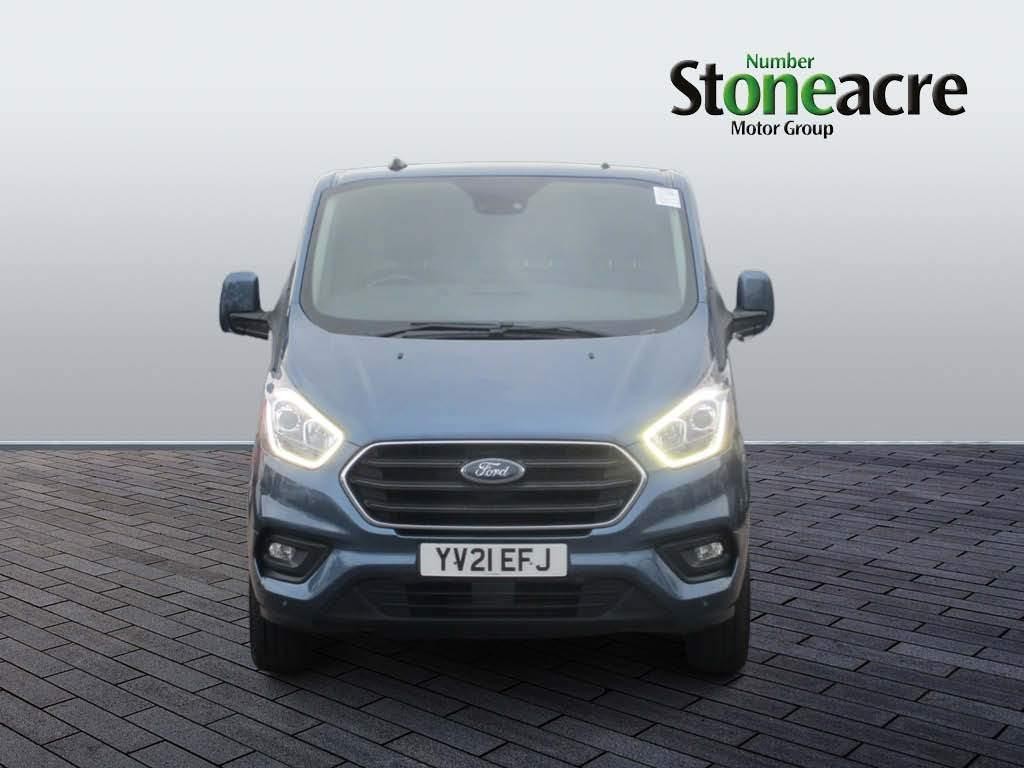 Ford Transit Custom Image 8