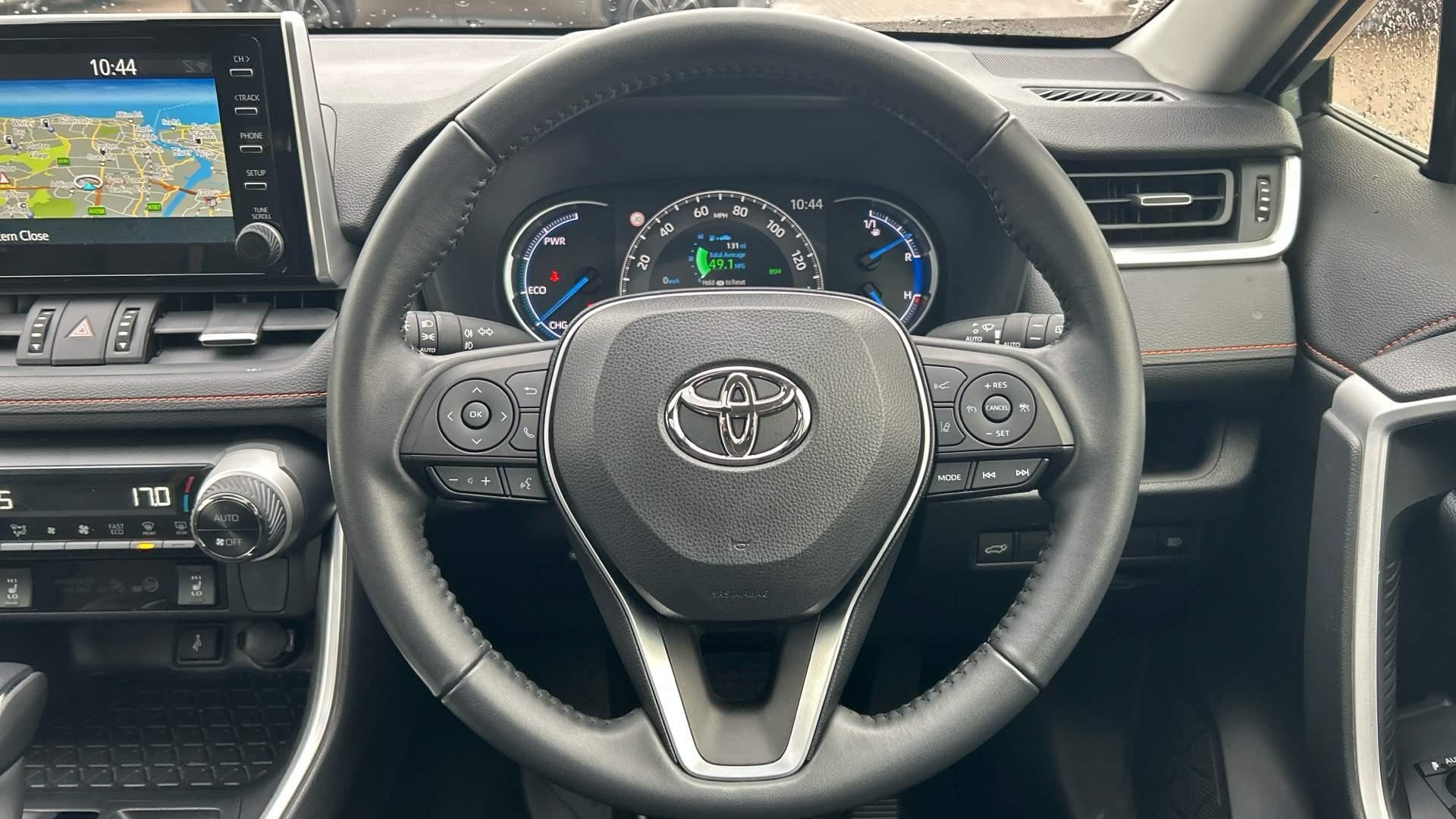 Toyota RAV4 Image 14