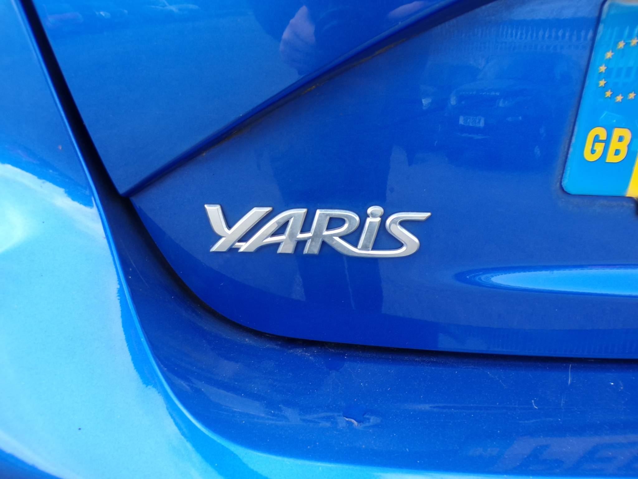 Toyota Yaris Image 10