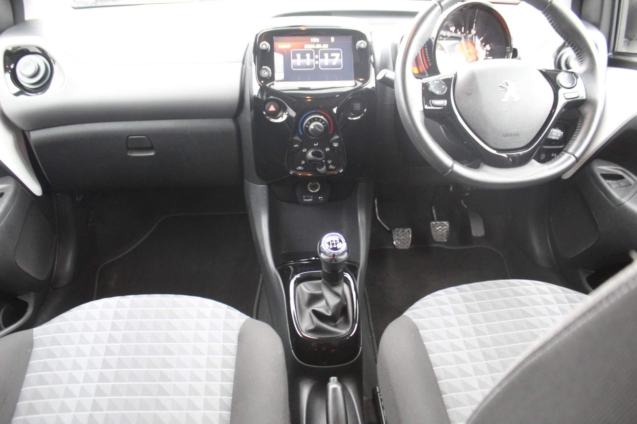 Peugeot 108 Image 12