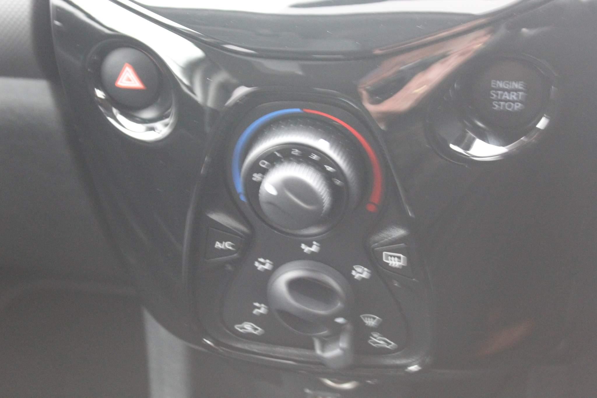 Peugeot 108 Image 21