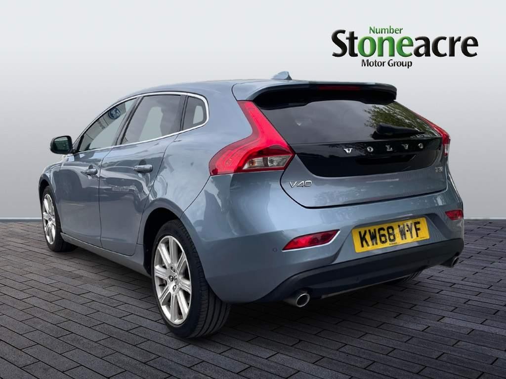 Volvo V40 Image 5