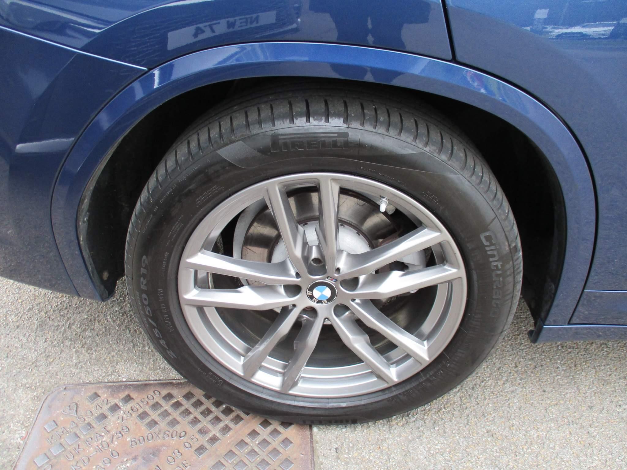 BMW X3 Image 11