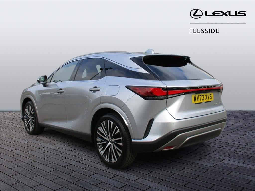 Lexus RX Image 7