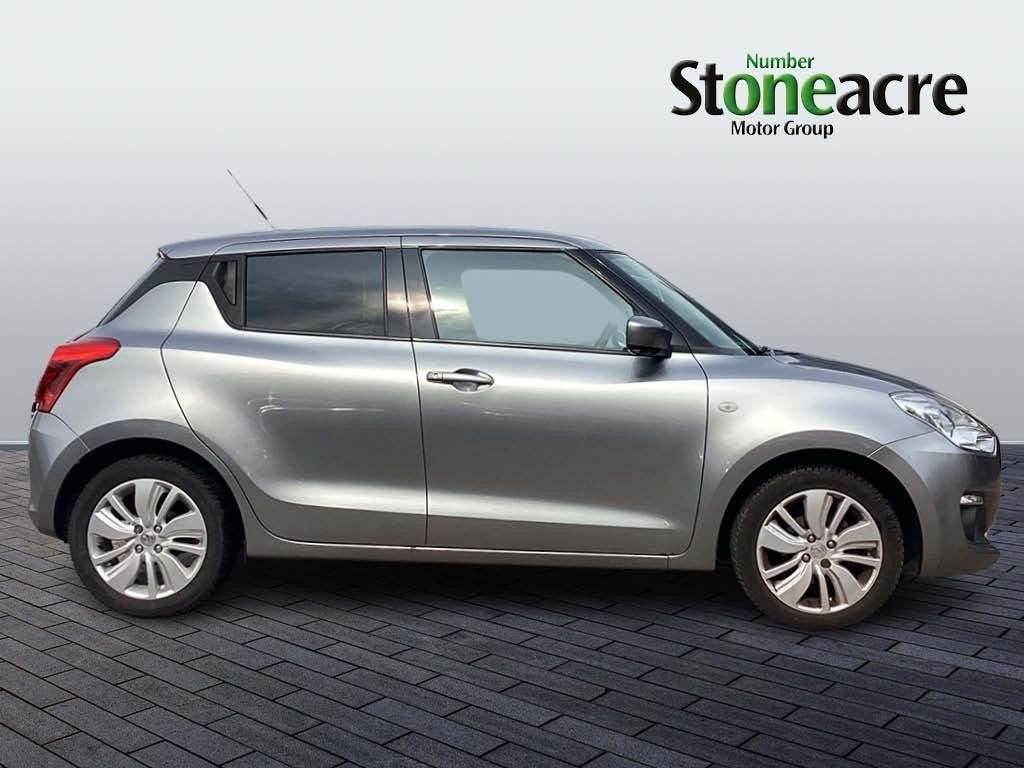 Suzuki Swift Image 2