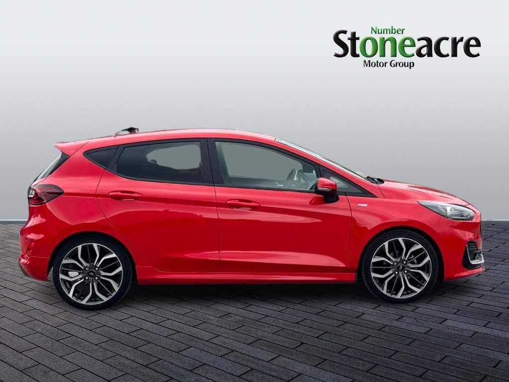 Ford Fiesta Image 2