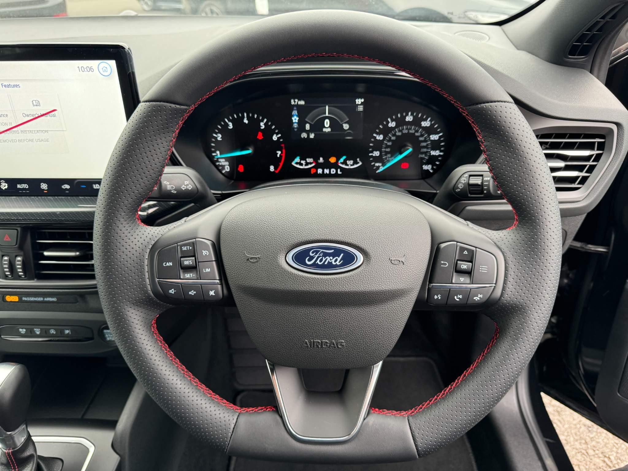 Ford Focus Image 10