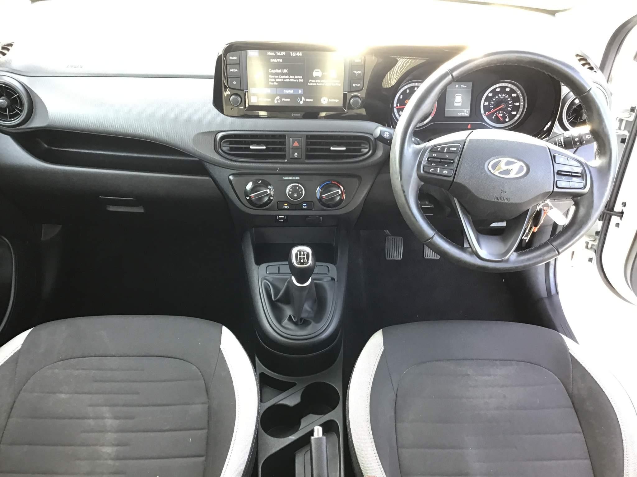 Hyundai i10 Image 19