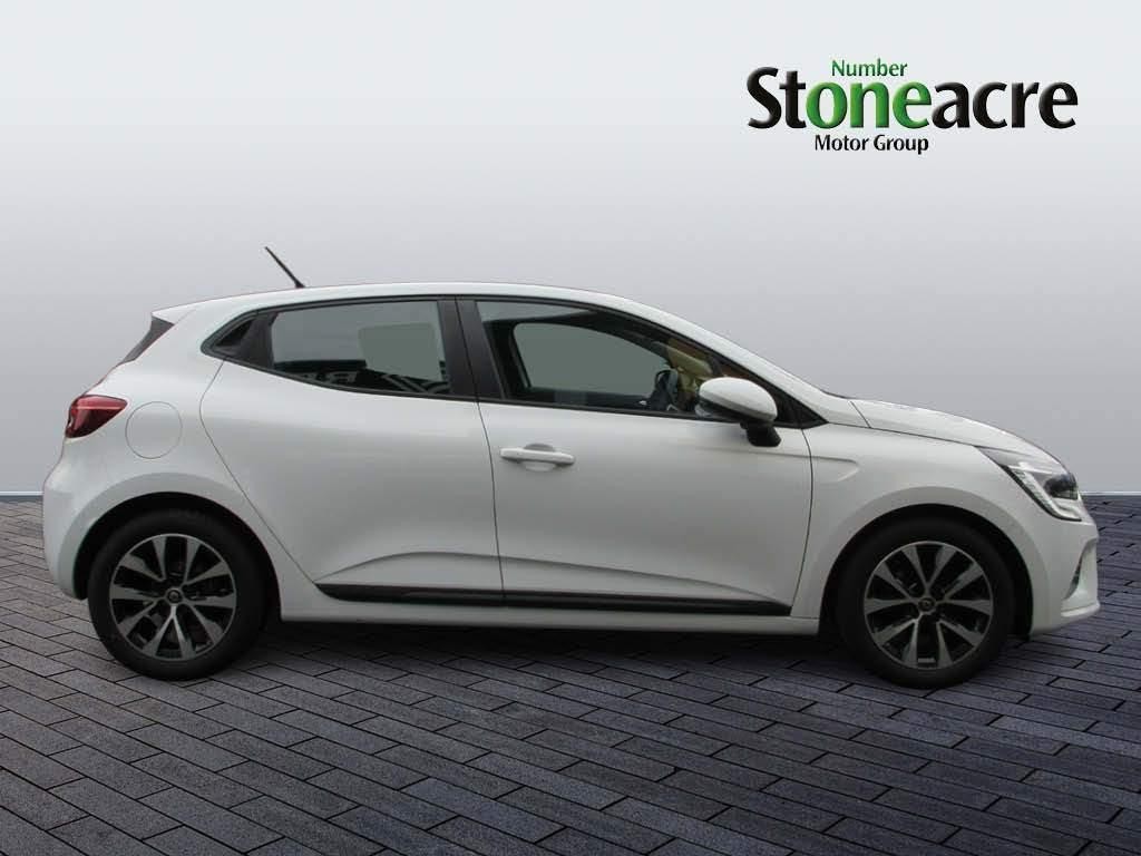 Renault Clio Image 2