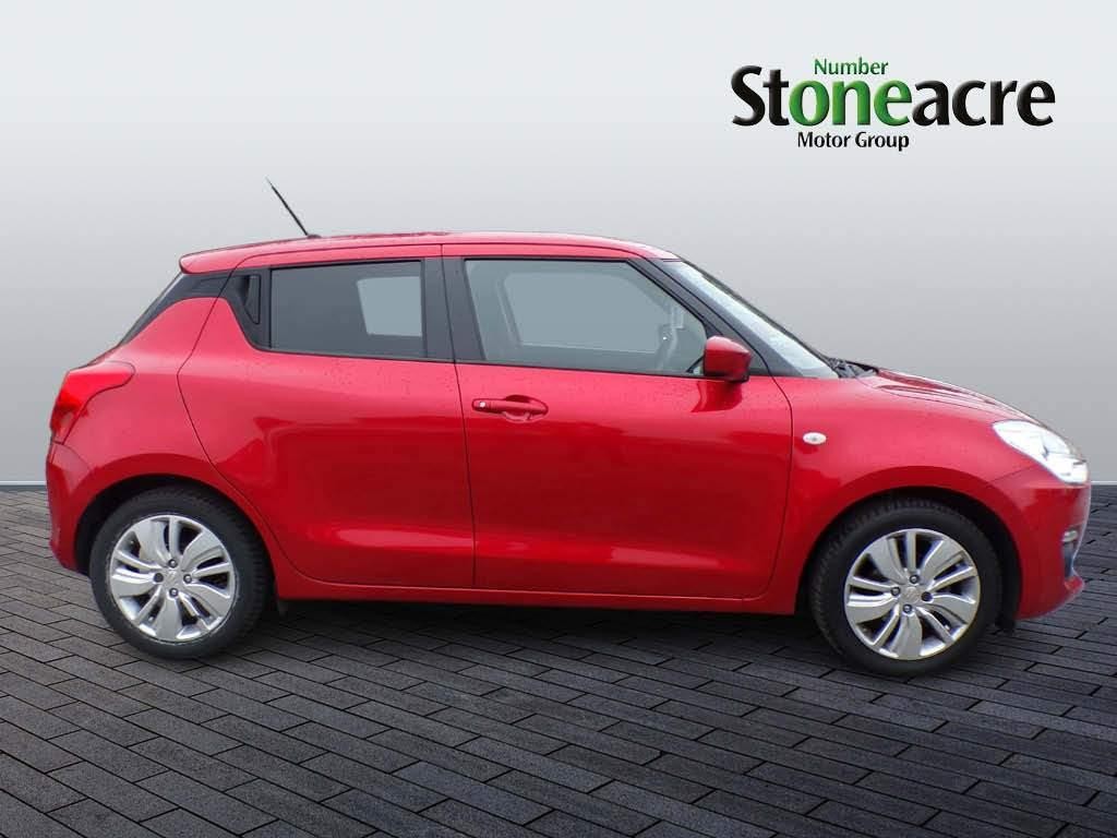 Suzuki Swift Image 2