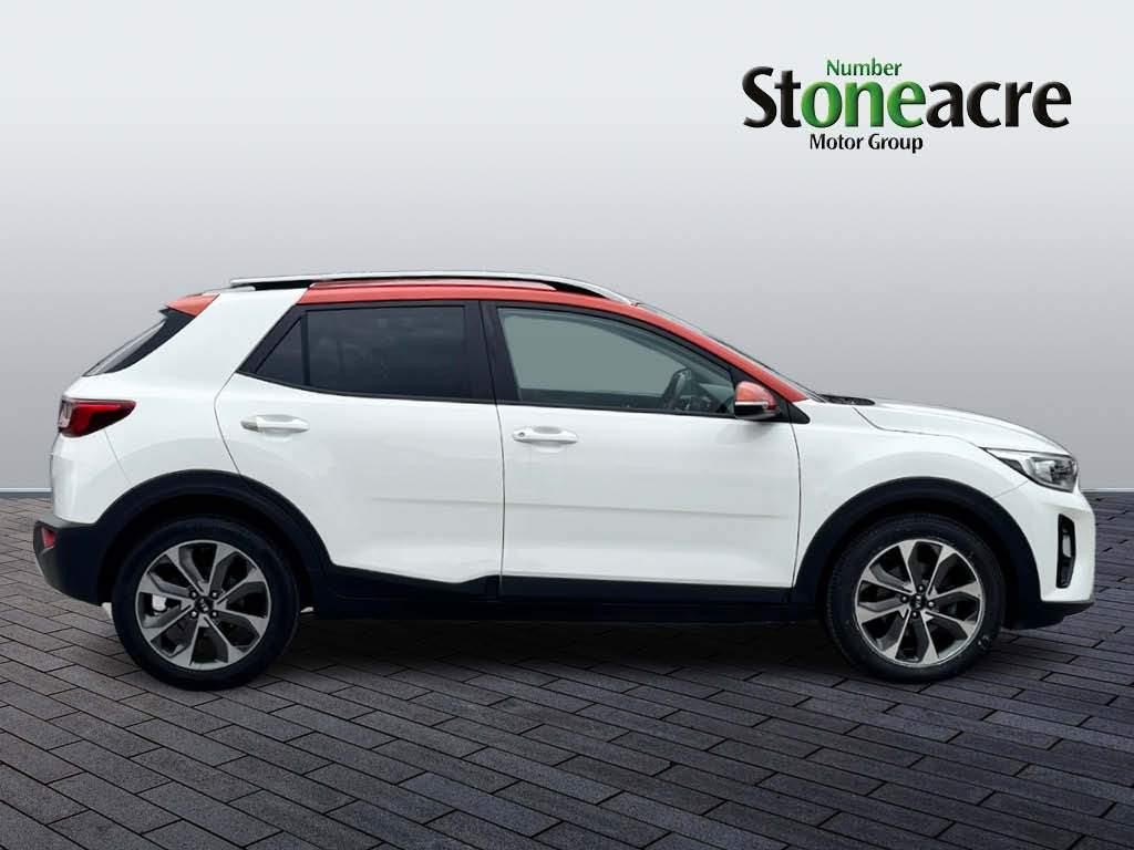 Kia Stonic Image 2