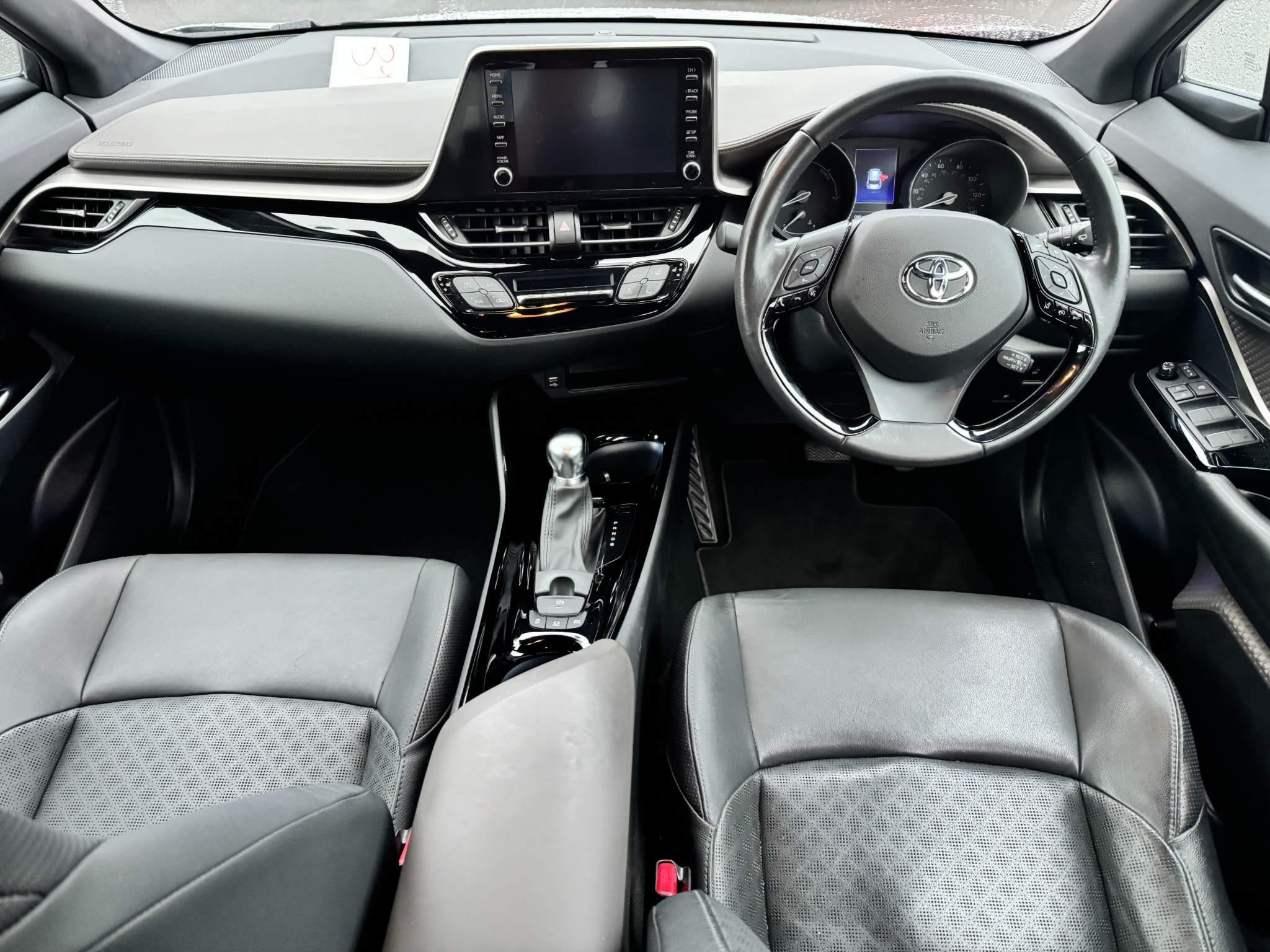 Toyota C-HR Image 15