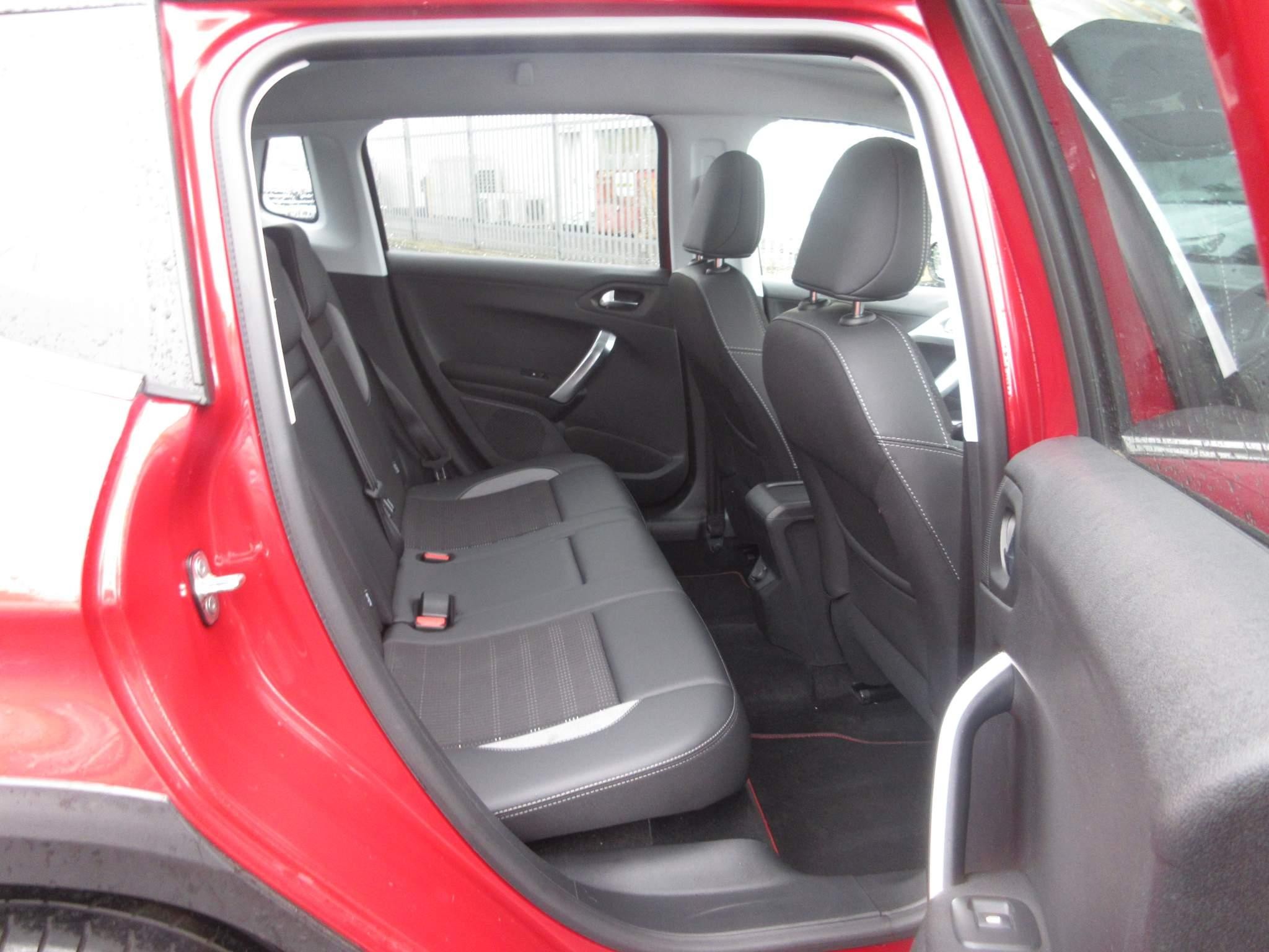 Peugeot 2008 Image 13