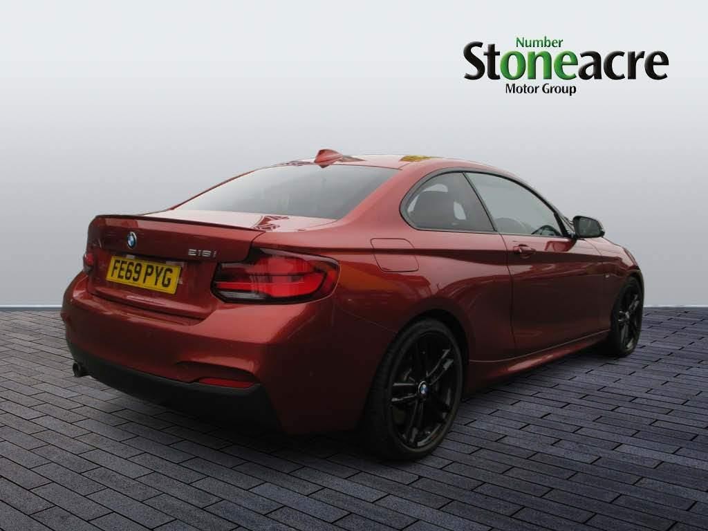 BMW 2 Series Image 2