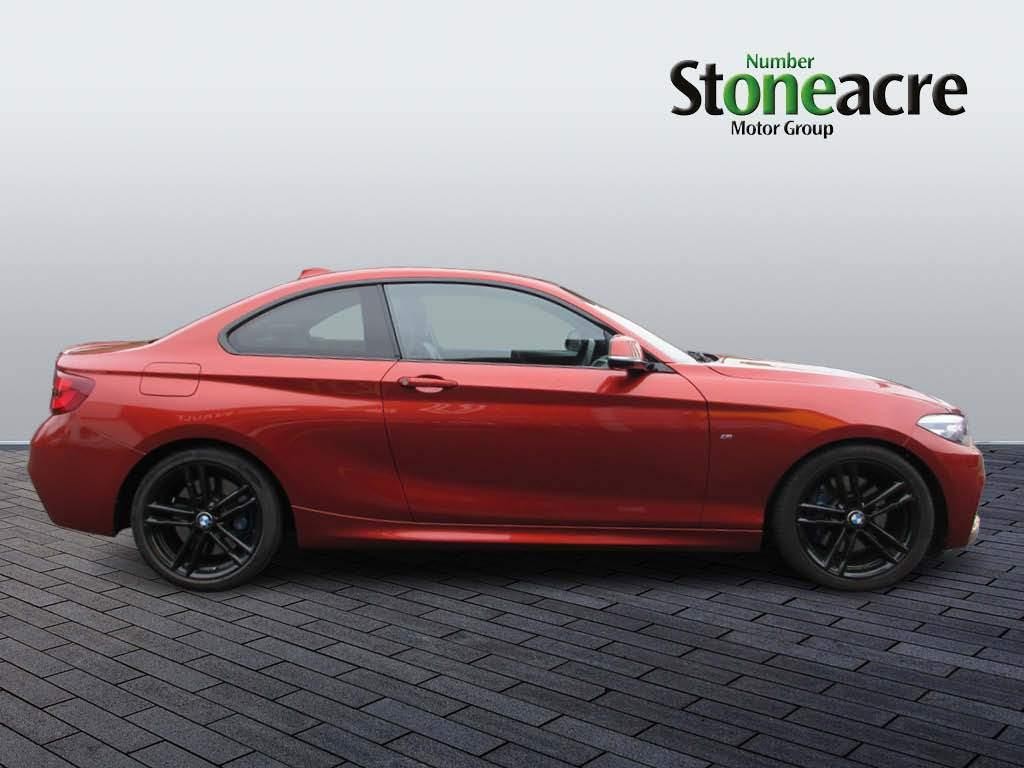 BMW 2 Series Image 3