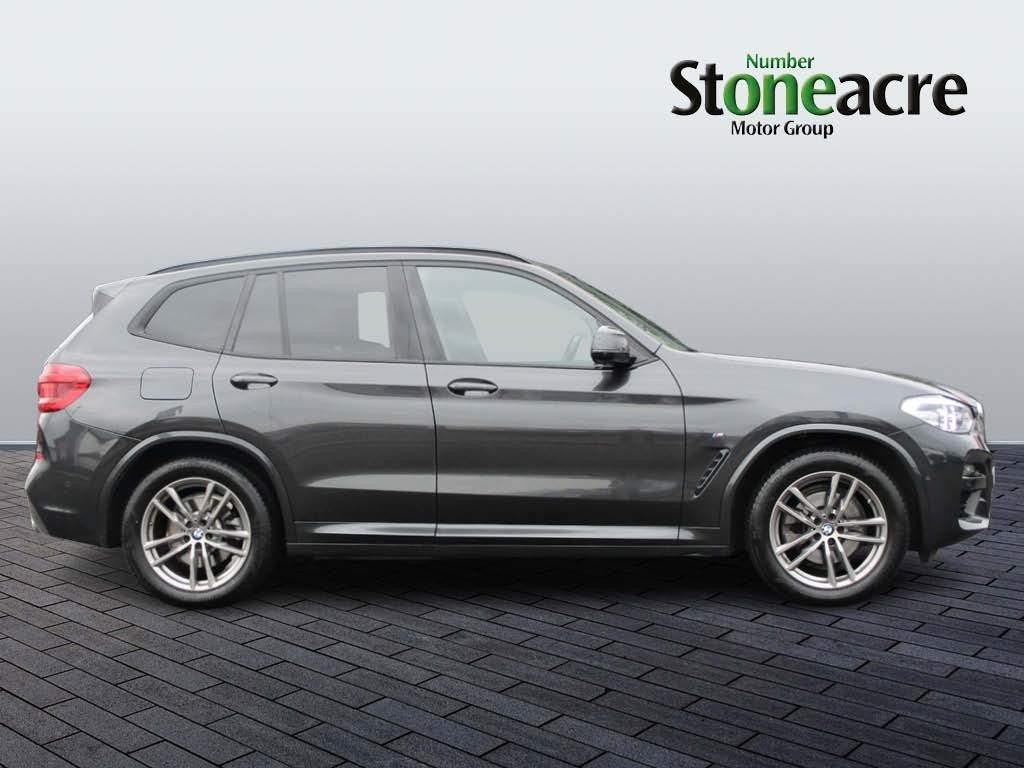 BMW X3 Image 2