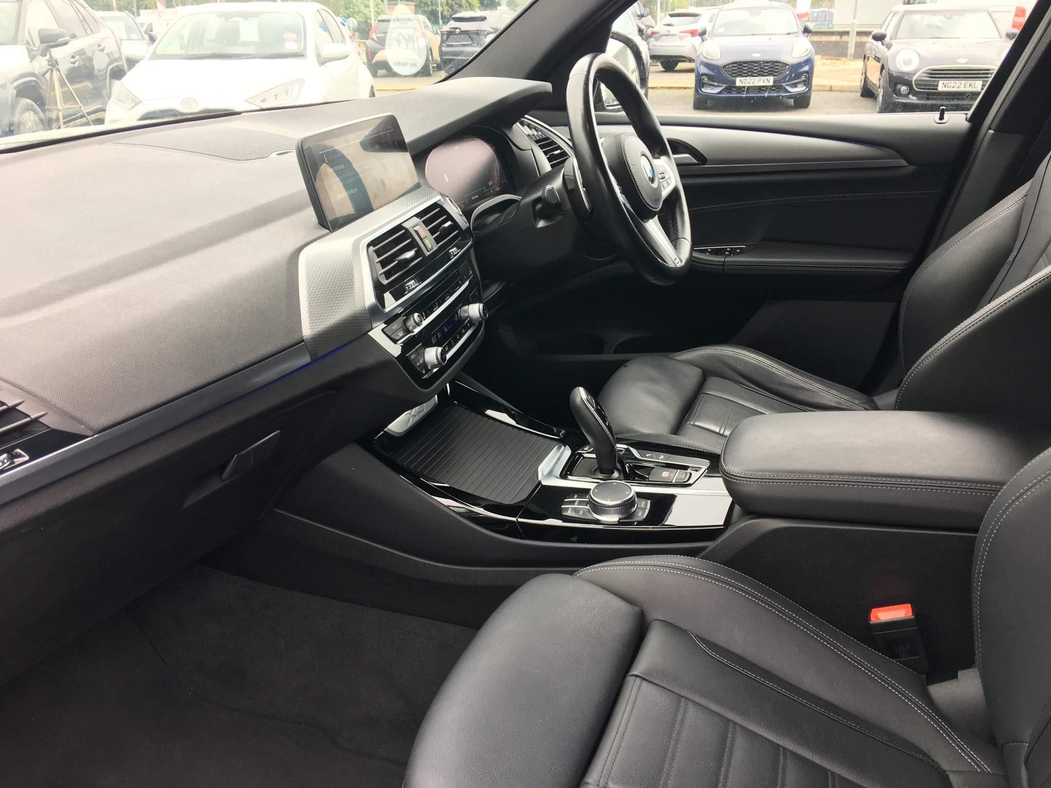 BMW X3 Image 12