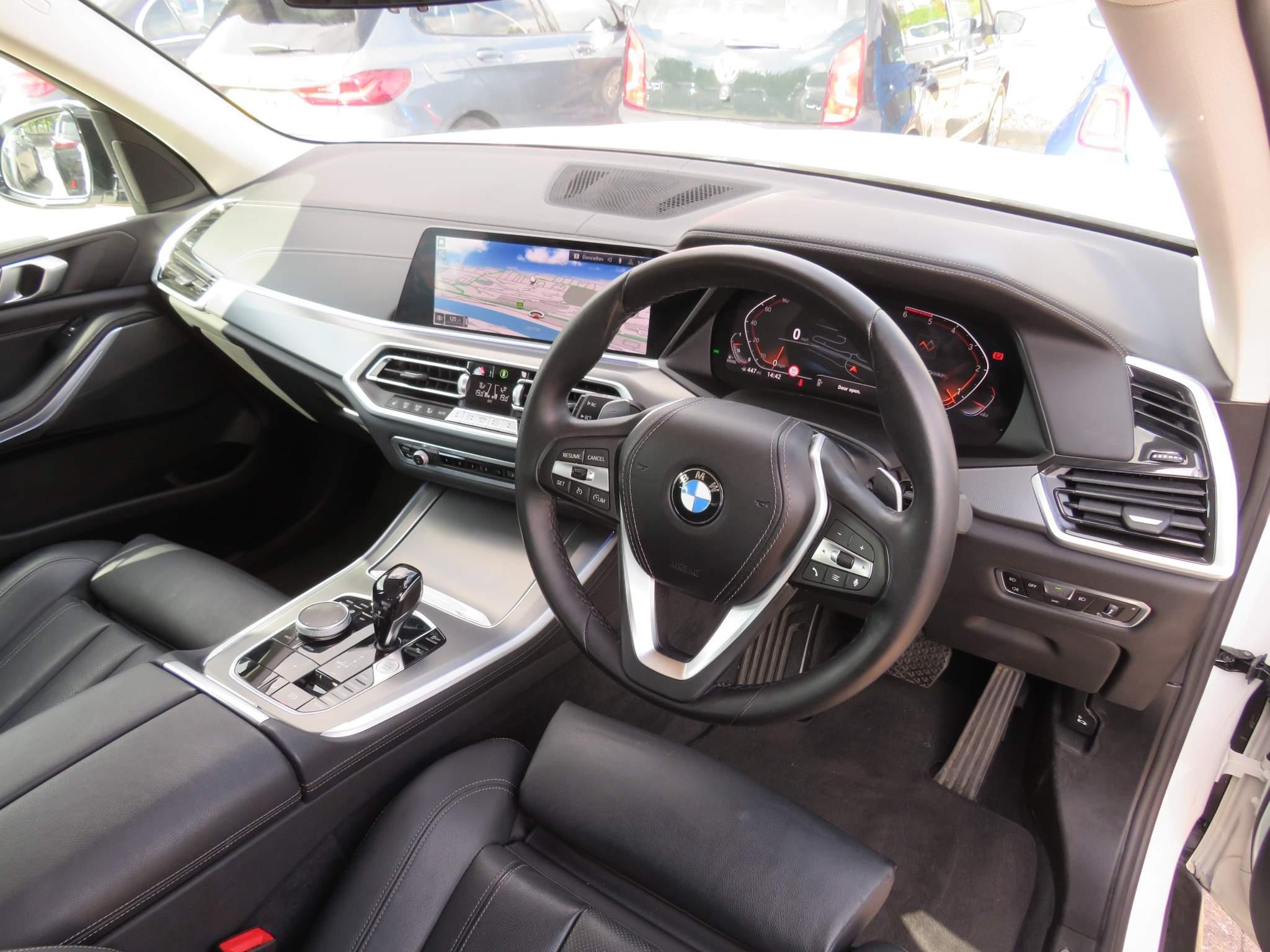 BMW X5 Image 13