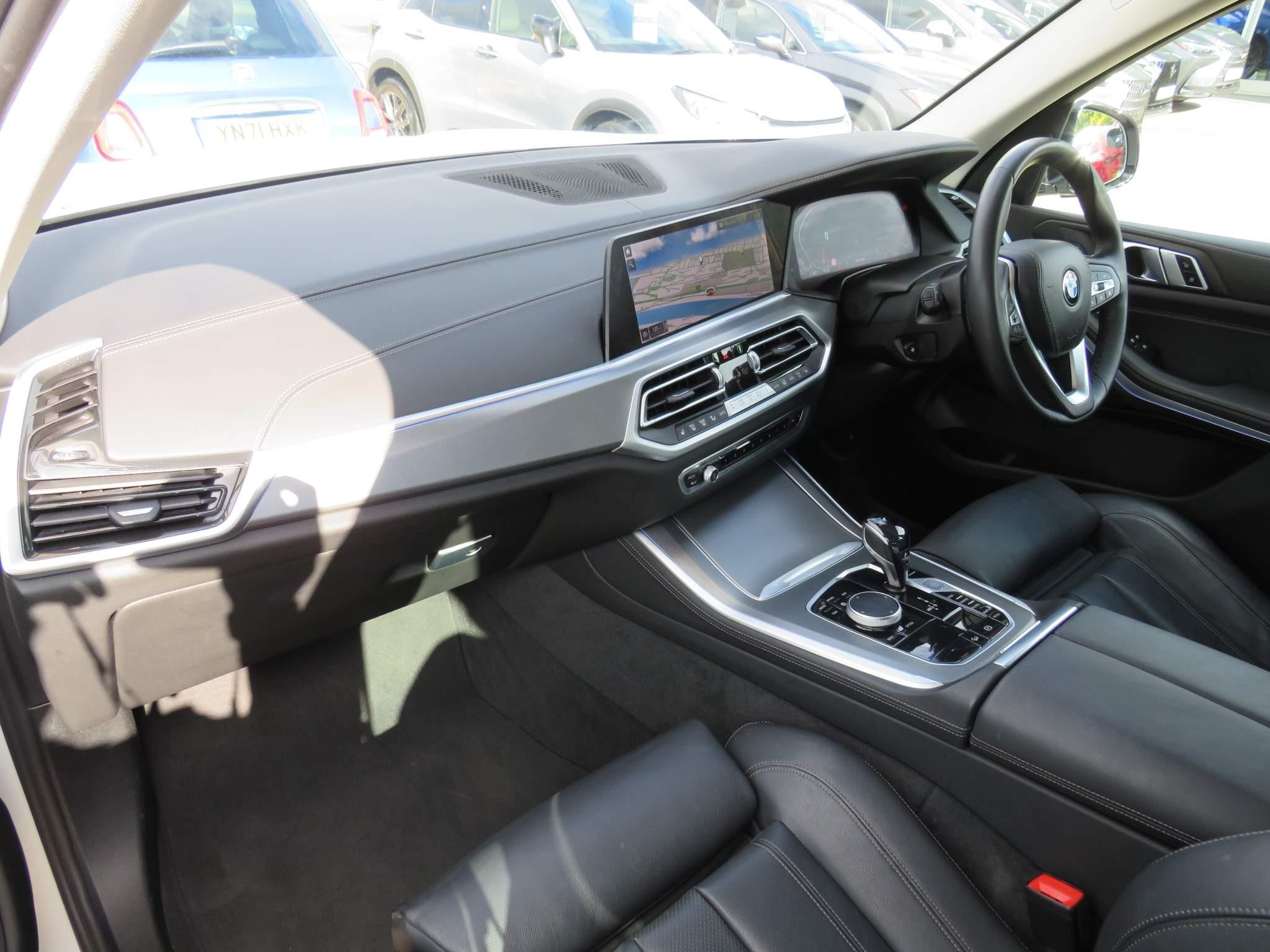 BMW X5 Image 15