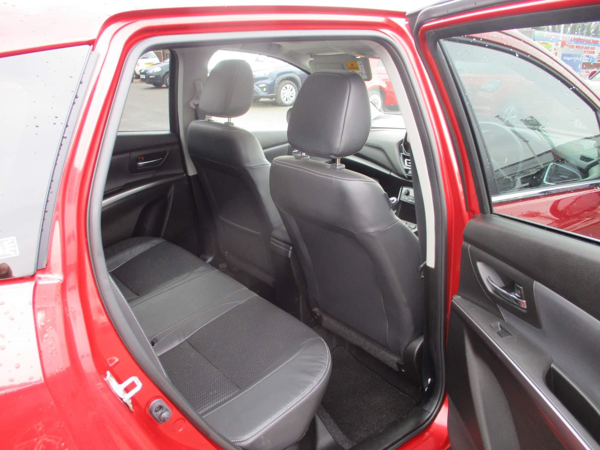 Suzuki SX4 S-Cross Image 11