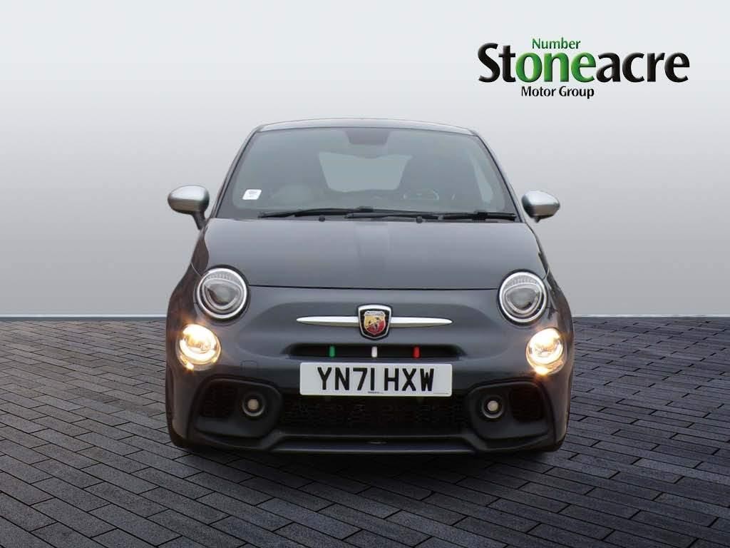 Abarth 595 Image 8