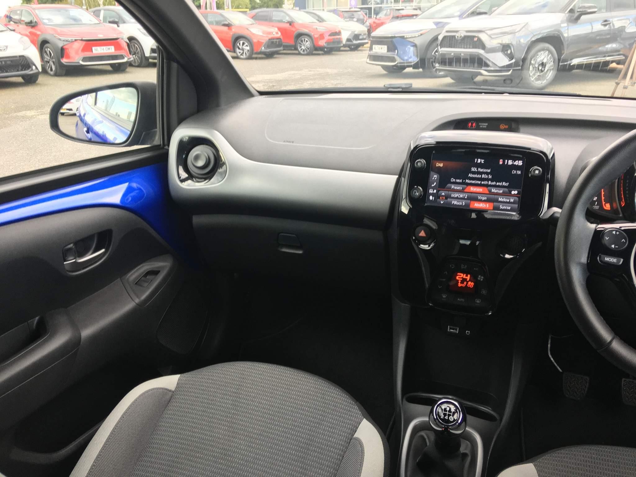 Toyota Aygo Image 16