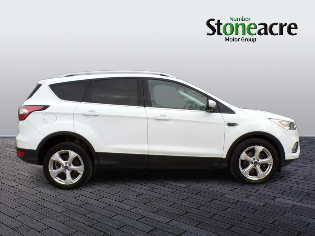 Ford Kuga Image 2